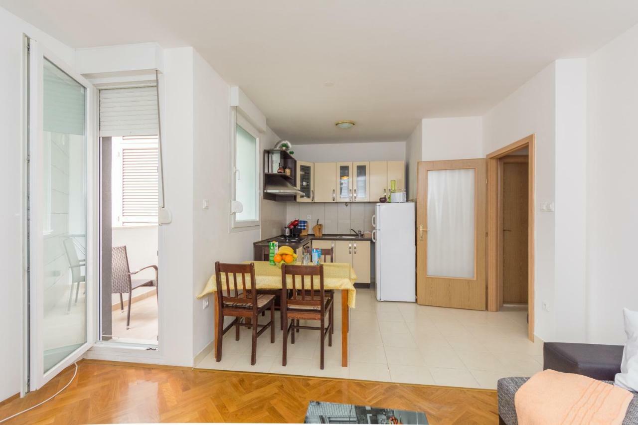 Breki Apartman Podstrana Exterior foto