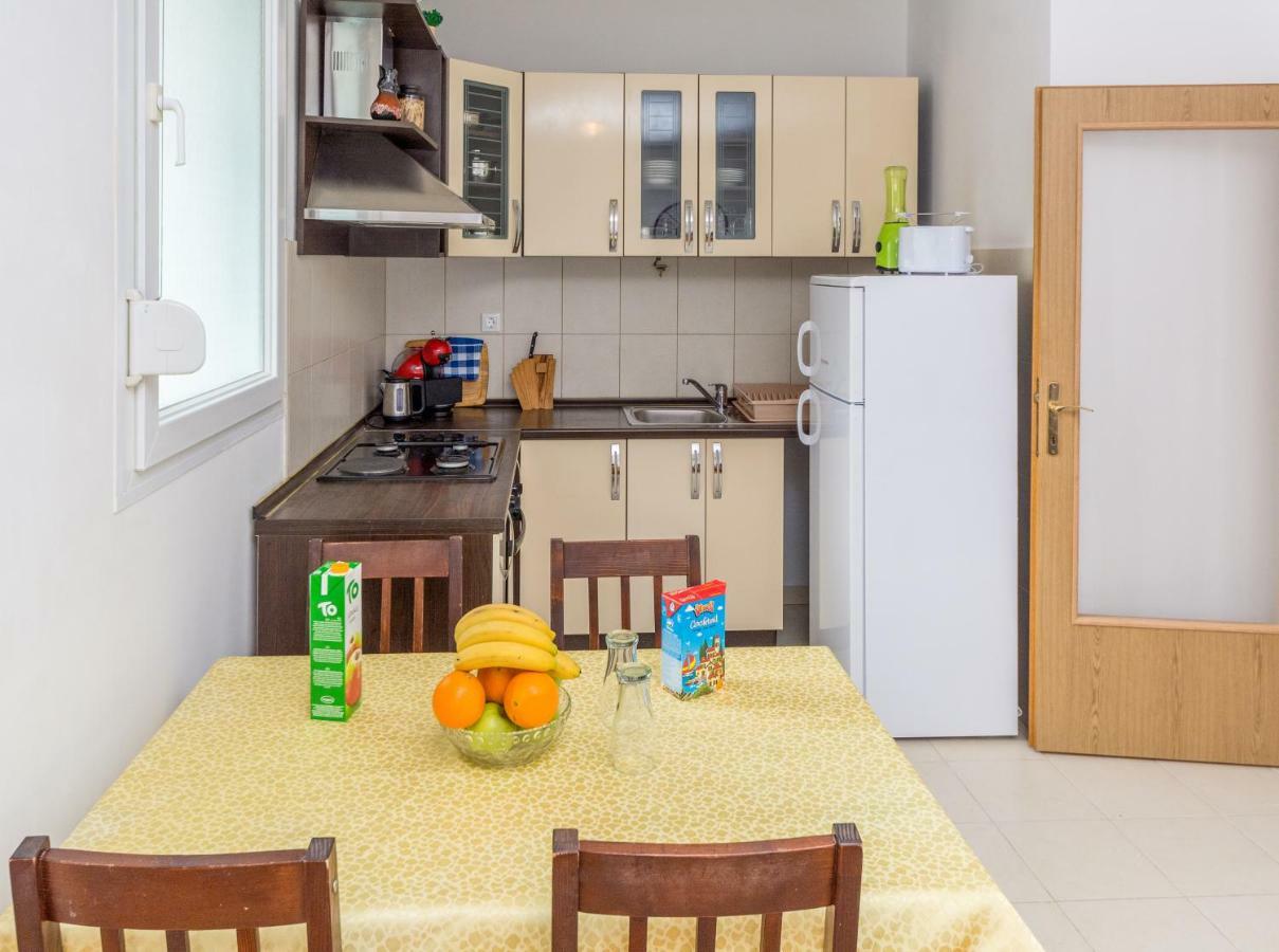Breki Apartman Podstrana Exterior foto