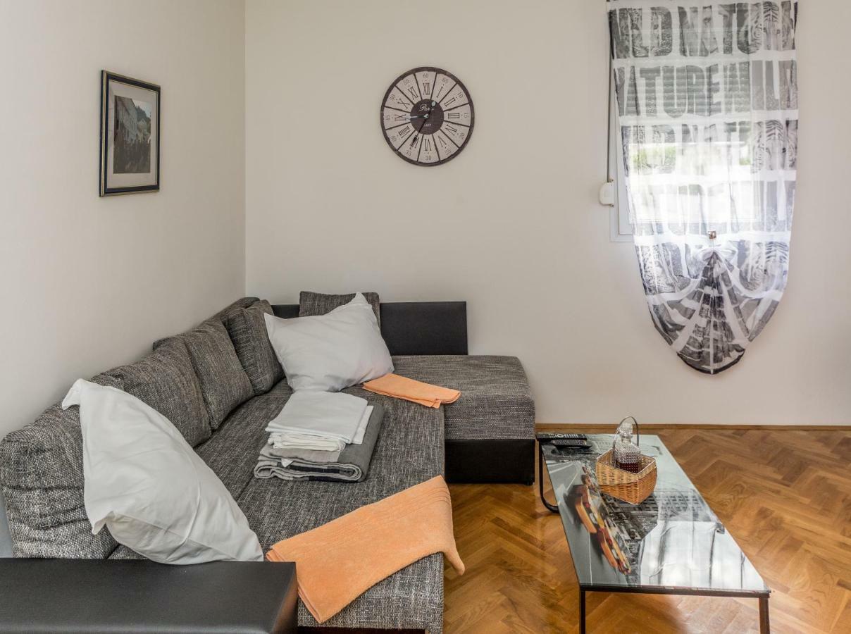 Breki Apartman Podstrana Exterior foto